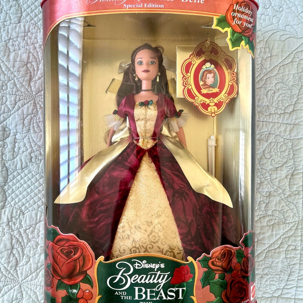 DISNEYS Special Edition, Holiday Princess Belle second in the series Barbie - Picture 6 of 7